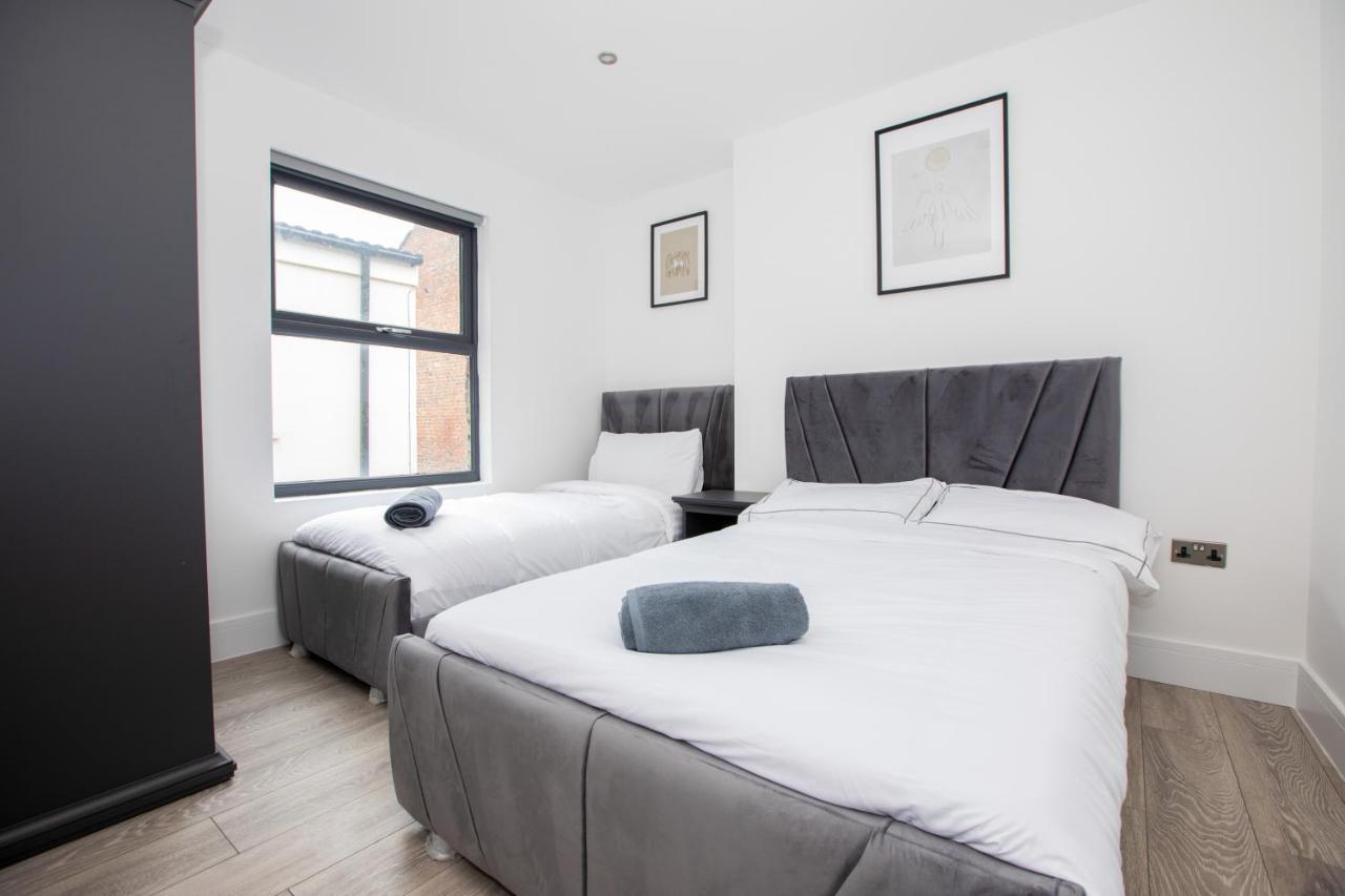 Stylish Stay Near The Stadium Walk To The Action Ливерпуль Экстерьер фото
